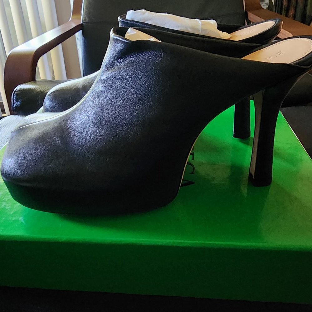 Bottega Veneta Stretch The Bold Mules, size 39